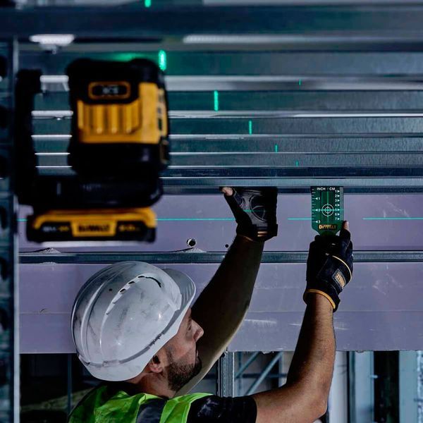 Лазерный линейный уровень DeWALT DCLE34021N dcle34021n фото