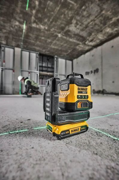 Лазерный линейный уровень DeWALT DCLE34031D1 dcle34031d1 фото