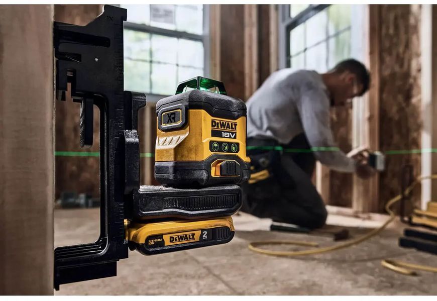 Лазерный линейный уровень DeWALT DCLE34031D1 dcle34031d1 фото