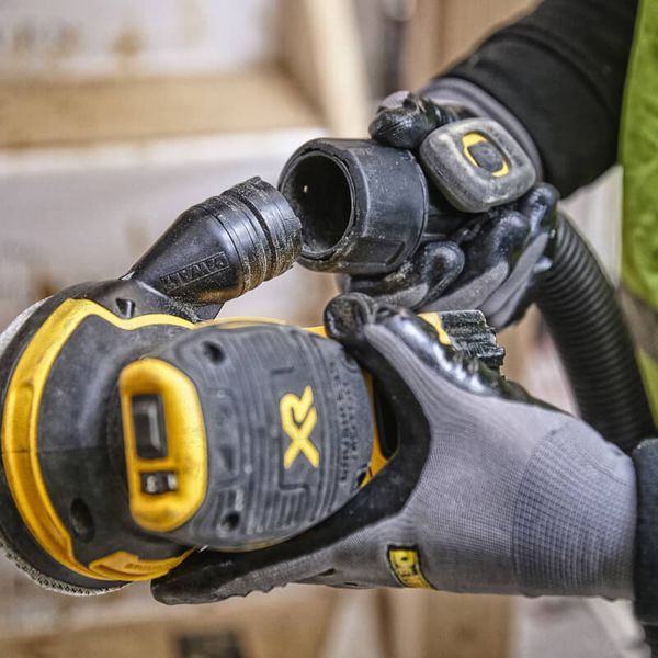 Шліфувальна машина ексцентрикова акумуляторна безщіткова DeWALT DCW210P2 DCW210P2 фото