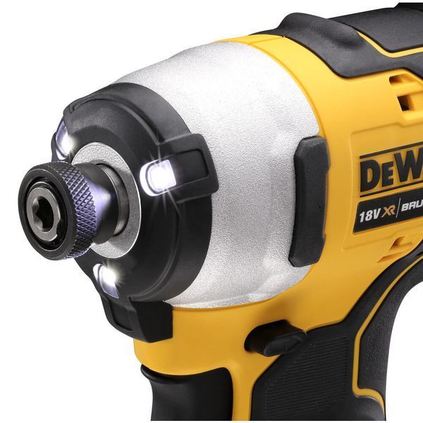 Акумуляторний дриль-шуруповерт DeWalt DCF809L2T DCF809L2T фото