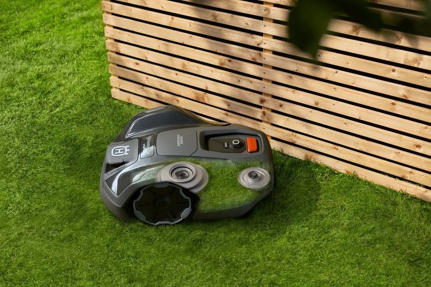 Газонокосарка-робот Husqvarna AM 310E NERA з системою Husqvarna EPOS&trade; 970 65 41-55 фото