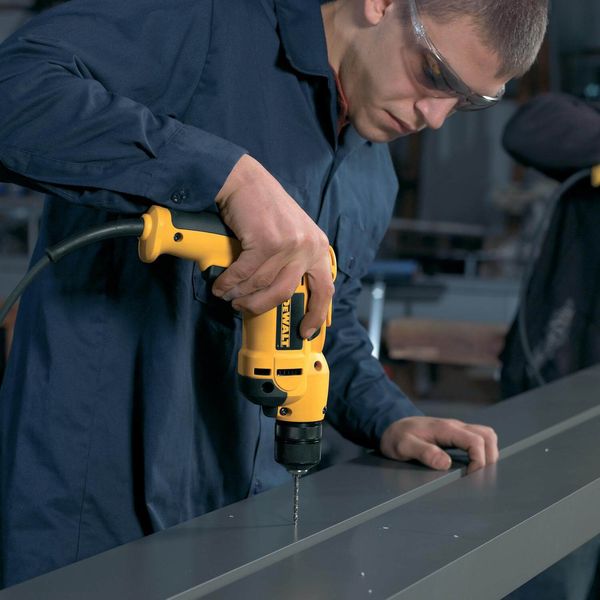 Дрель безударная DeWalt DWD112S DWD112S фото