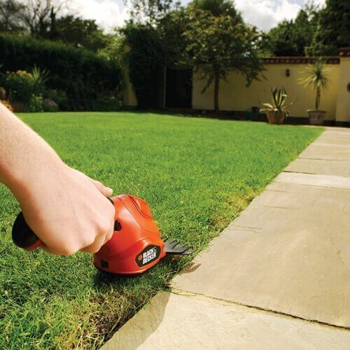 Кущоріз акумуляторний Black&Decker GSL200 GSL200 фото