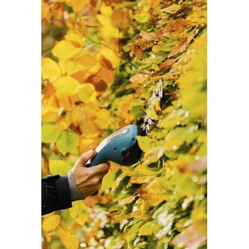 Кусторез-ножницы аккумуляторные Gardena ClassicCut 09885-20.000.00 фото