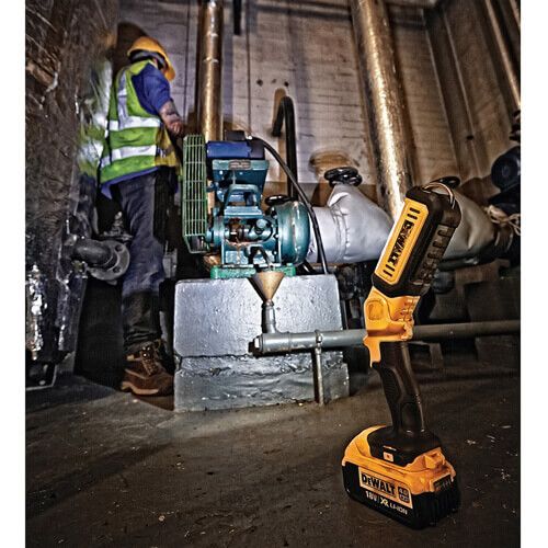 Аккумуляторный фонарь DeWalt DCL050 DCL050 фото