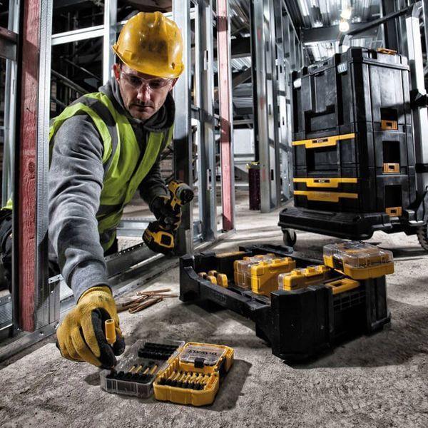 Ящик для хранения наборов в кейсах TOUGH CASE DeWALT DT70716 dt70716 фото