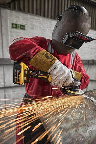 Аккумуляторная угловая шлифмашина DeWalt DCG405N DCG405N фото