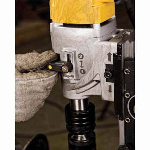 Верстат свердлильний DeWalt DWE1622K DWE1622K фото