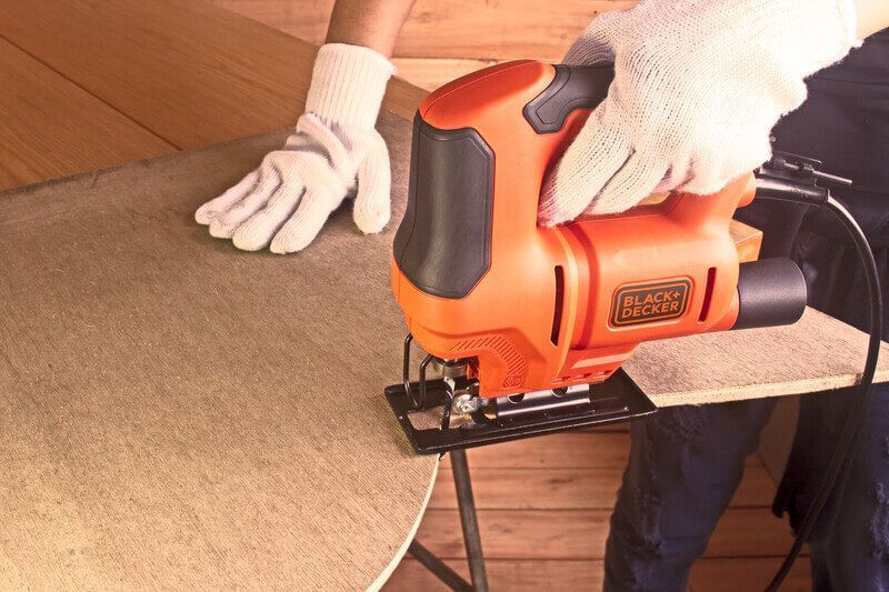 Пила лобзиковая мережева BLACK+DECKER BES603 bes603 фото
