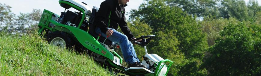 Універсальна газонокосарка-кущоріз Etesia Attila AK98 Attila AK98 фото