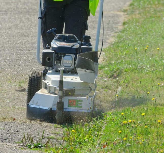 Бензинова підмітальна машина Etesia MBR50 MBR50 фото