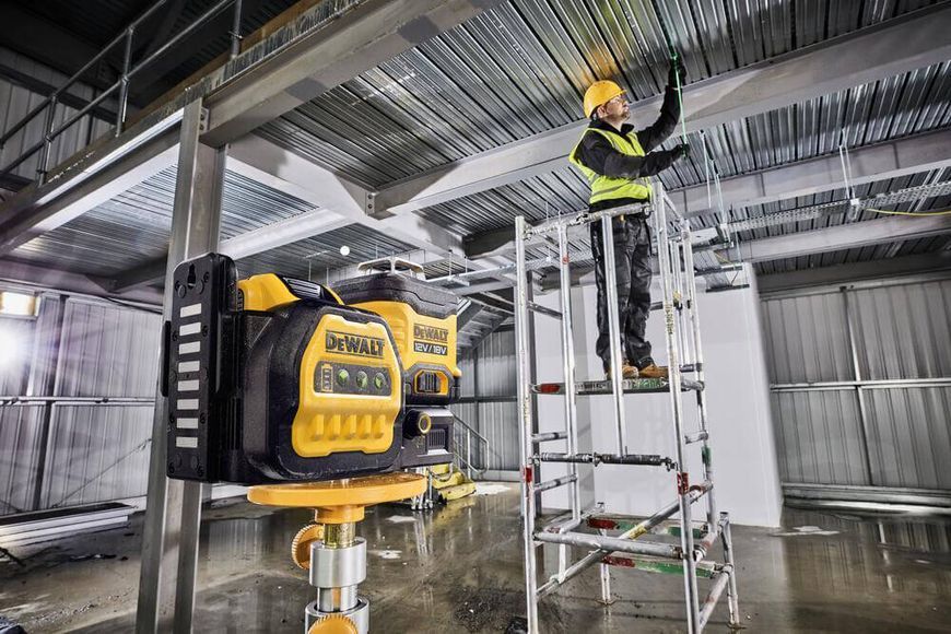 Лазерный линейный уровень DeWALT DCE089NG18 dce089ng18 фото