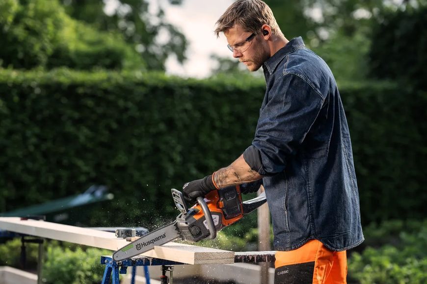 Пила Husqvarna 215i без АКБ та ЗП 970 79 20-02 фото