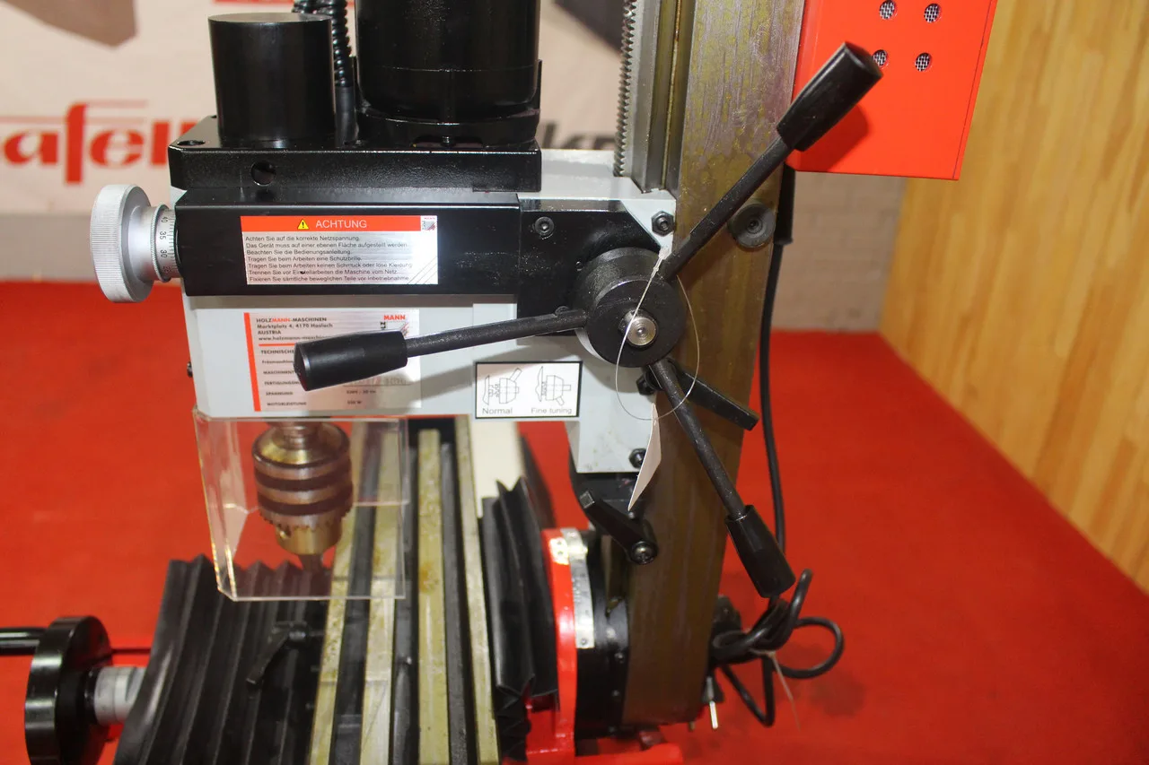 Фрезерный станок Holzmann BF 16V