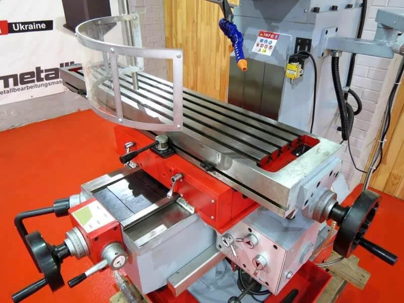 Фрезерный станок Holzmann BF 700