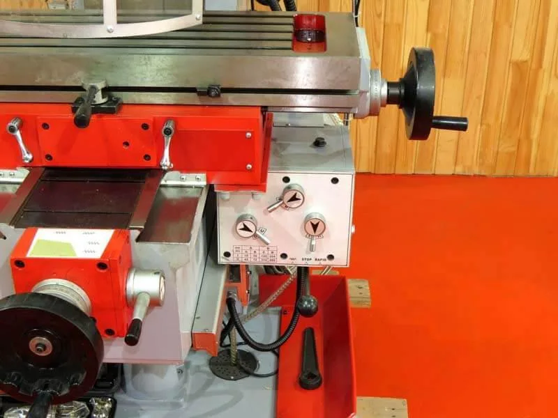 Фрезерный станок Holzmann BF 700