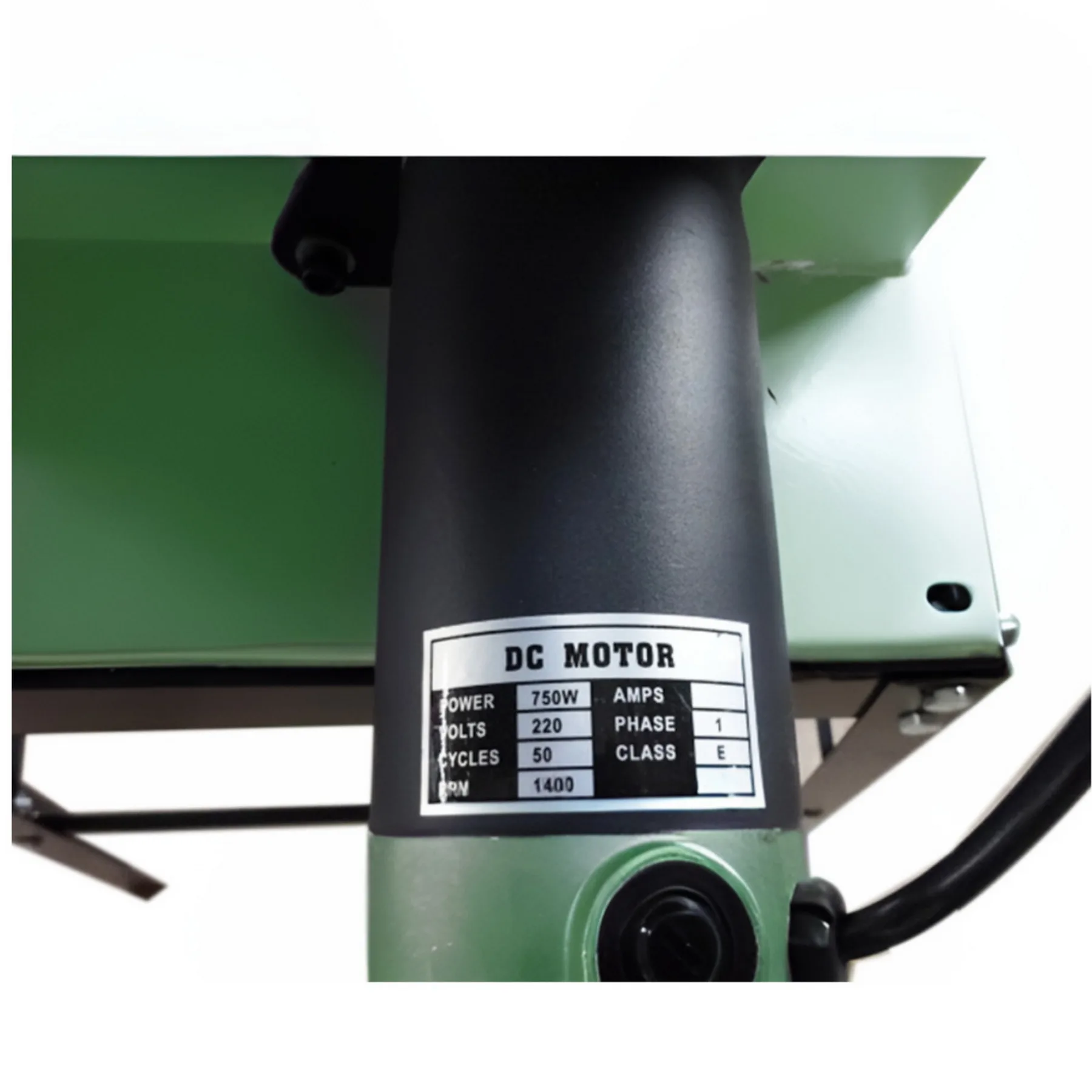 TVK INFRA HB250T 750 Вт 220В Стрічкова деревообробна пила