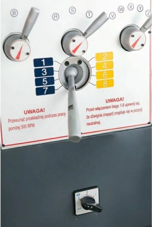 Универсальный токарный станок CORMAK 410x1500