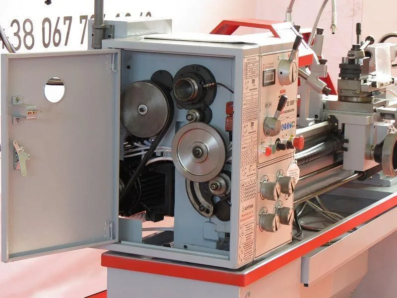 Токарный станок по металлу Holzmann ED 1000FDIG
