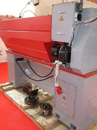 Токарный станок по металлу Holzmann ED 1000FDIG