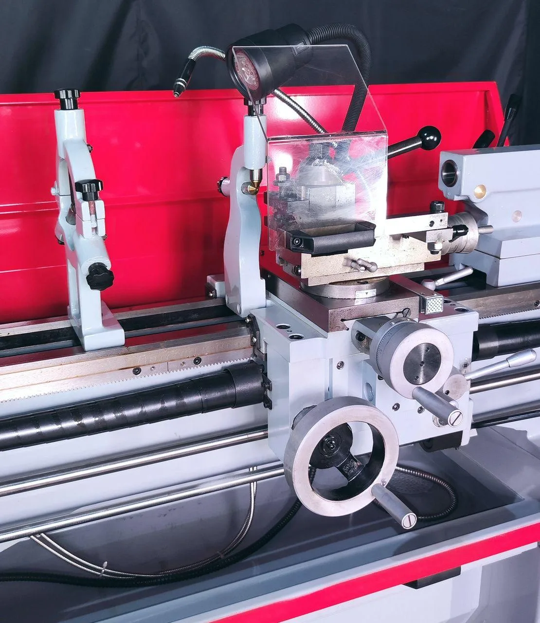 Токарный станок по металлу Holzmann ED1000SMART
