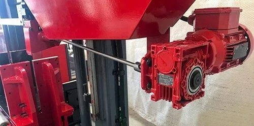 Полуавтоматическая ленточная пила по металлу Karmetal KSA 500x650