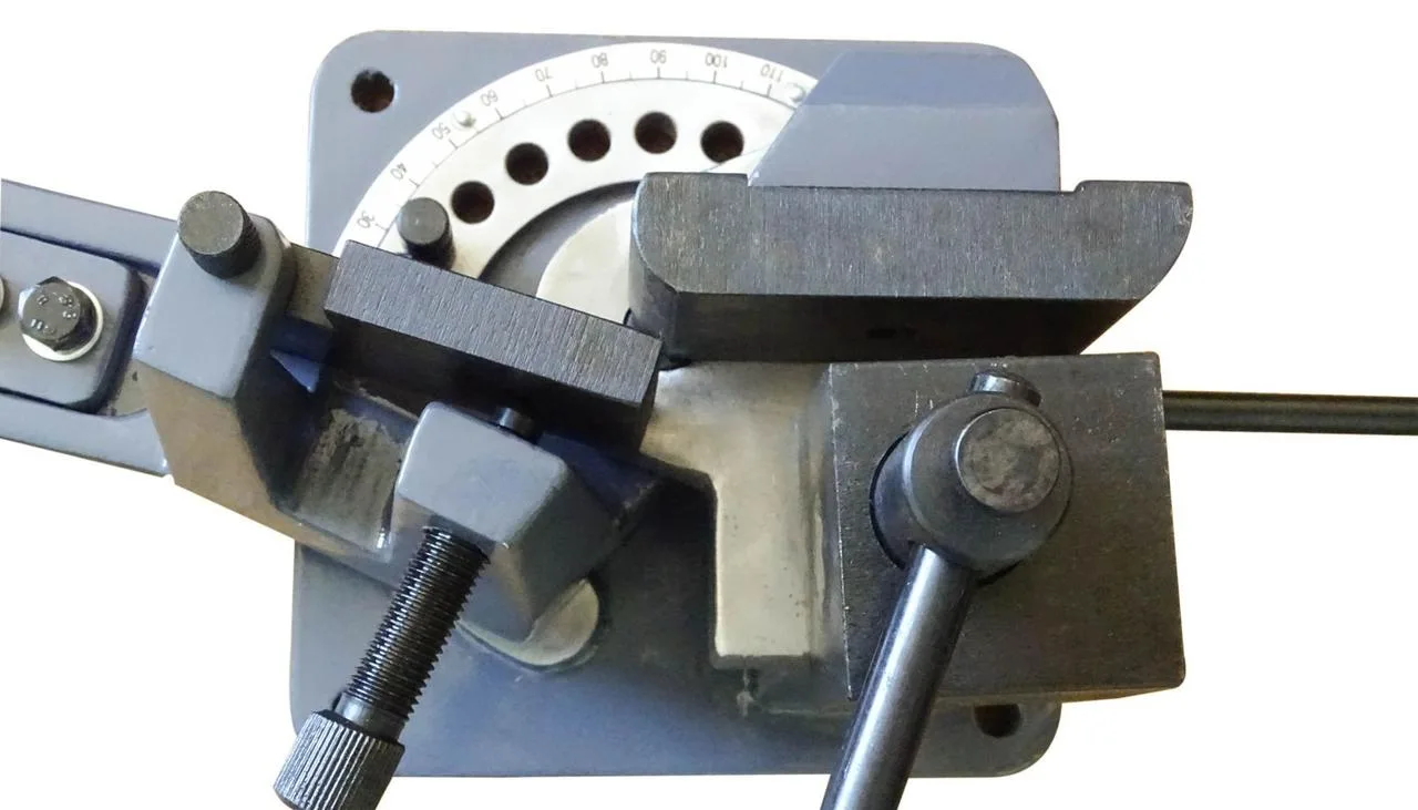 Універсальний верстат для гнуття METCOR UB70
