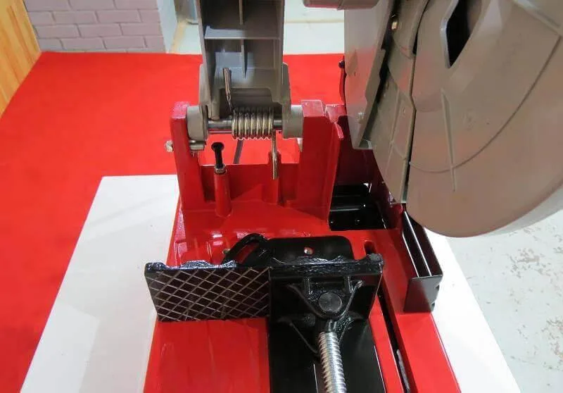 Дисковая пила по металлу Holzmann MKS 355