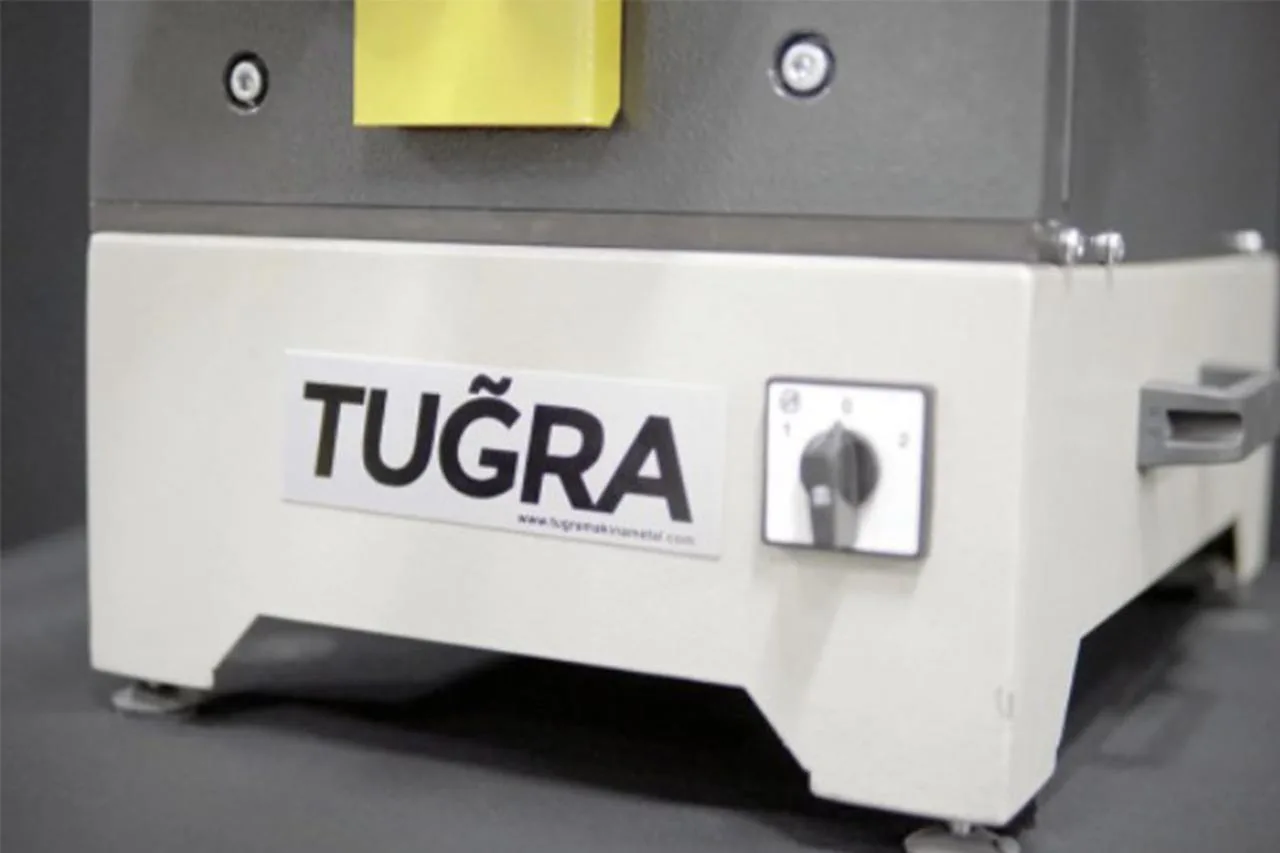 Ручний верстат для гнуття труб і профілів Tugra Makina PKP 20