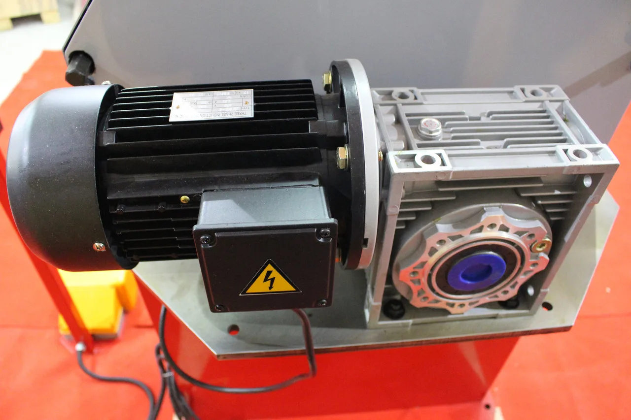 Станок для гибки Holzmann RBM 40K