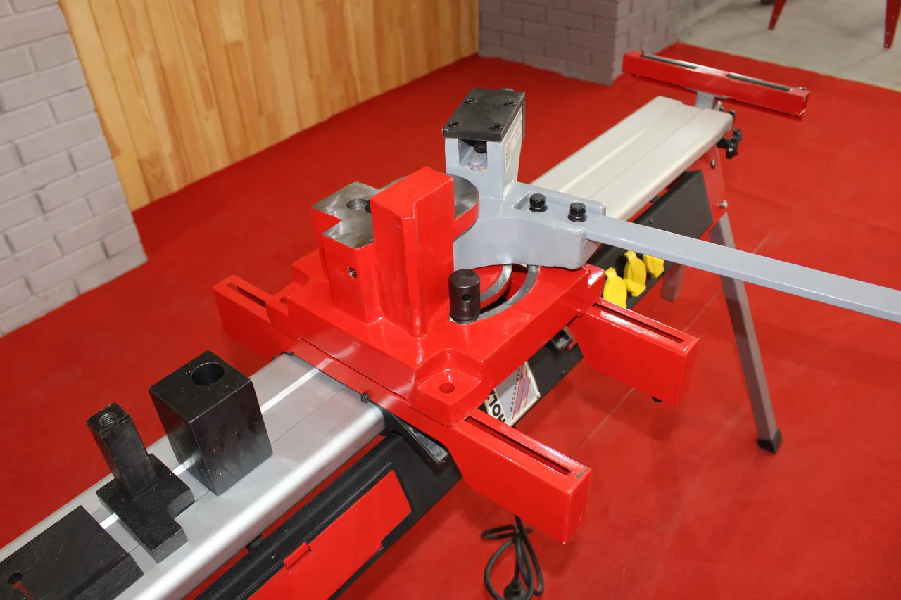 Универсальный гибочный станок Holzmann UB 100A