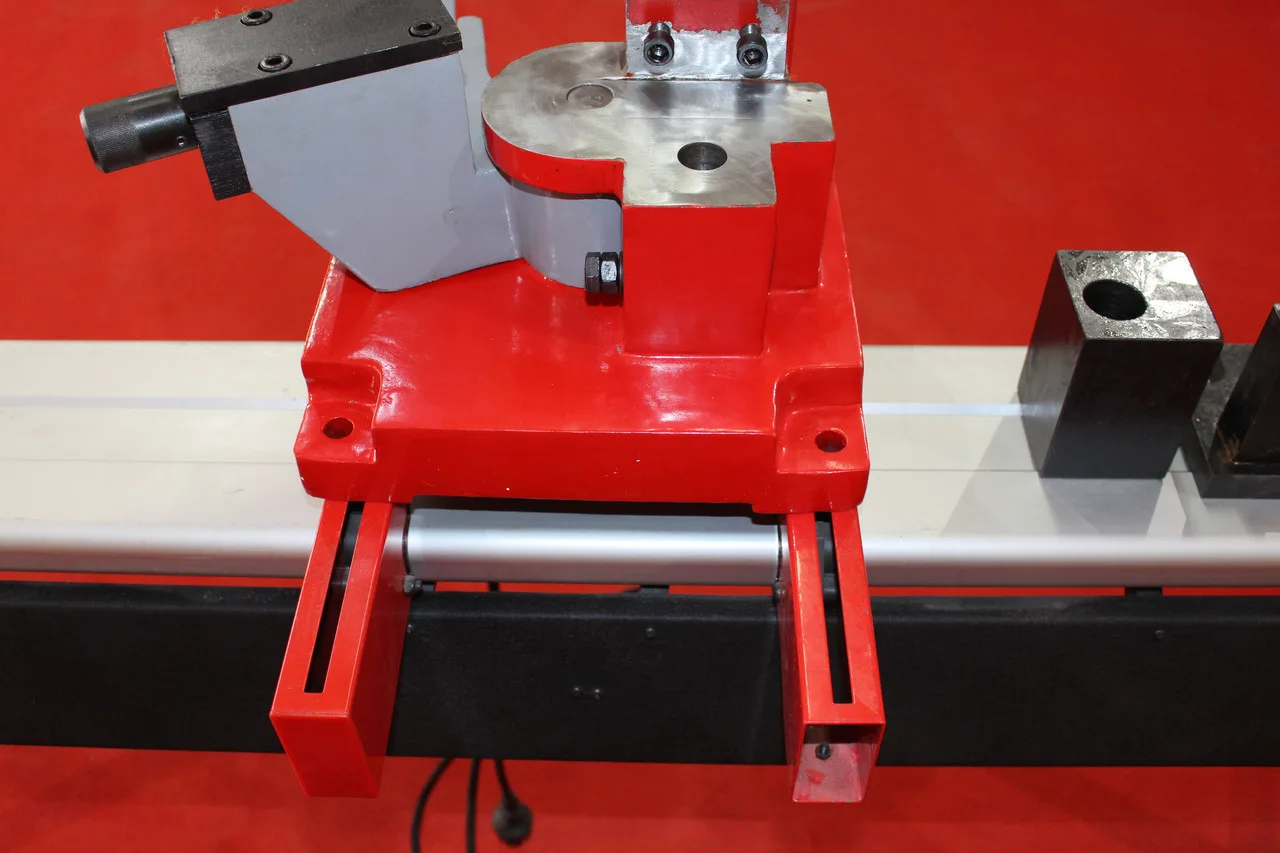 Универсальный гибочный станок Holzmann UB 100A