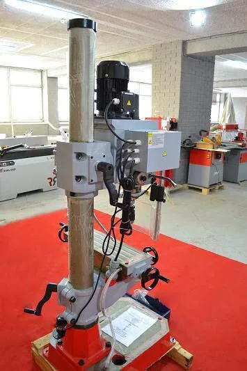 Сверлильно-фрезерный станок Holzmann ZX 40PC