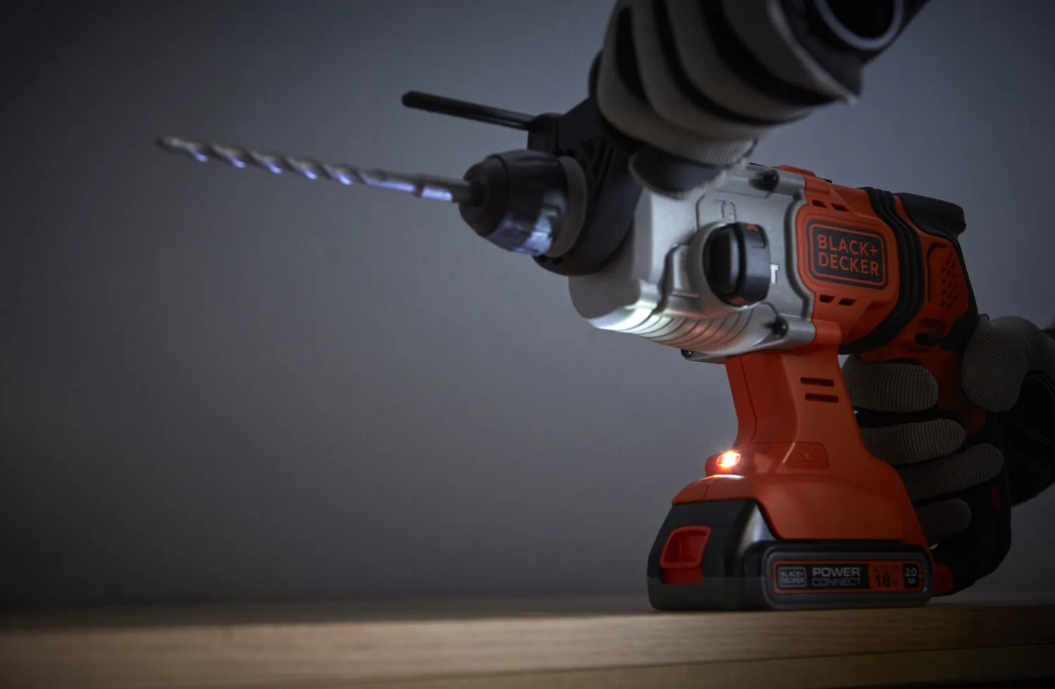Перфоратор акумуляторний BLACK+DECKER BCD900D1S
