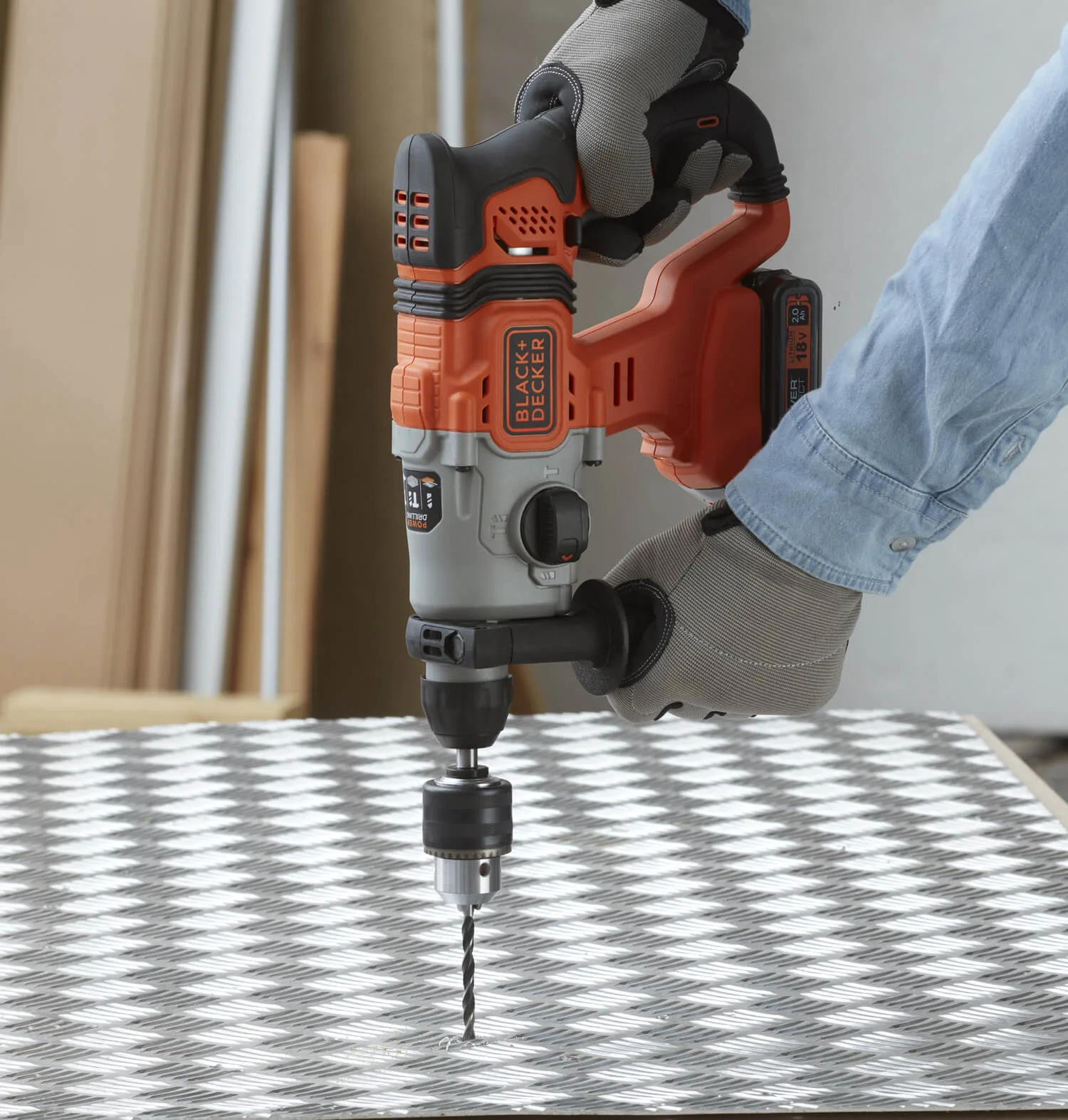 Перфоратор акумуляторний BLACK+DECKER BCD900D1S