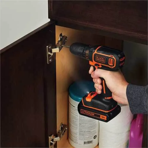 Аккумуляторная дрель-шуруповерт BLACK+DECKER BDCDD18N