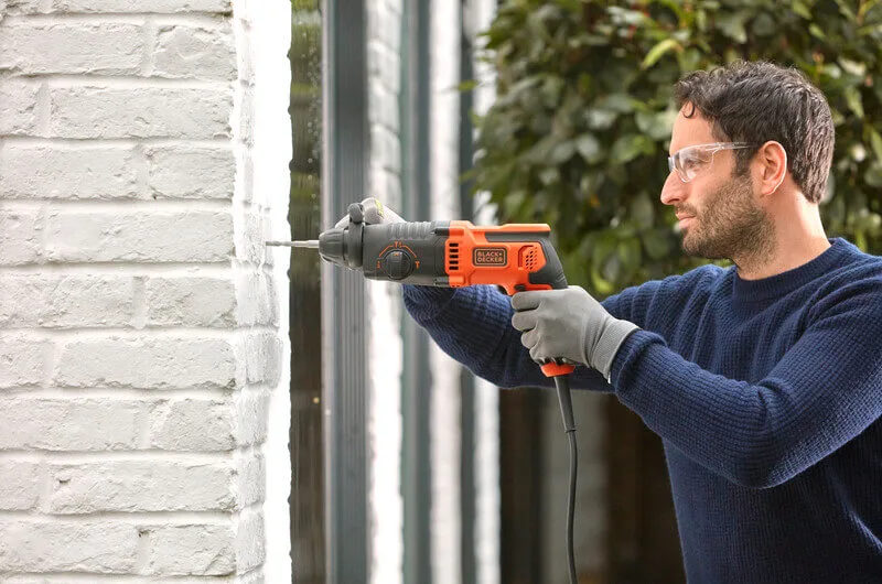 Сетевой перфоратор SDS-Plus BLACK+DECKER BEHS01