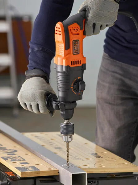 Сетевой перфоратор SDS-Plus BLACK+DECKER BEHS01
