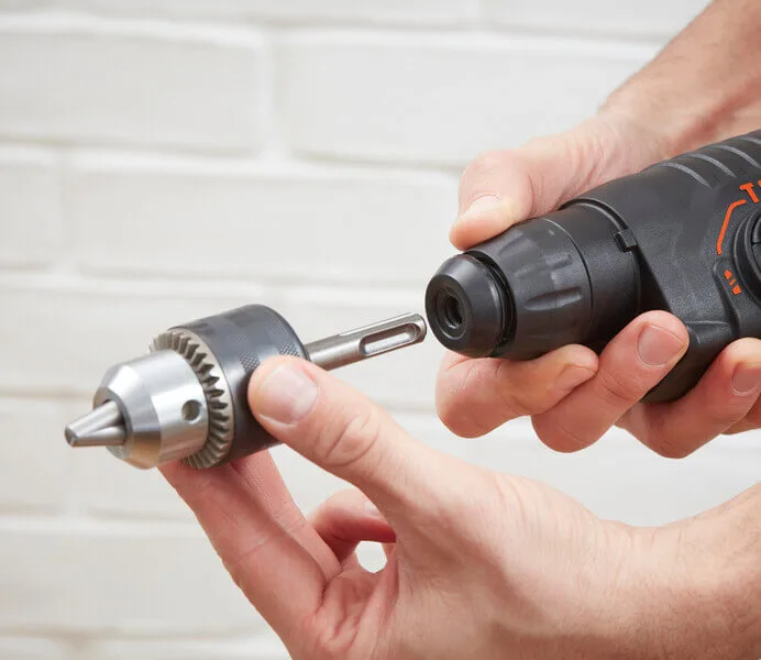 Сетевой перфоратор SDS-Plus BLACK+DECKER BEHS01