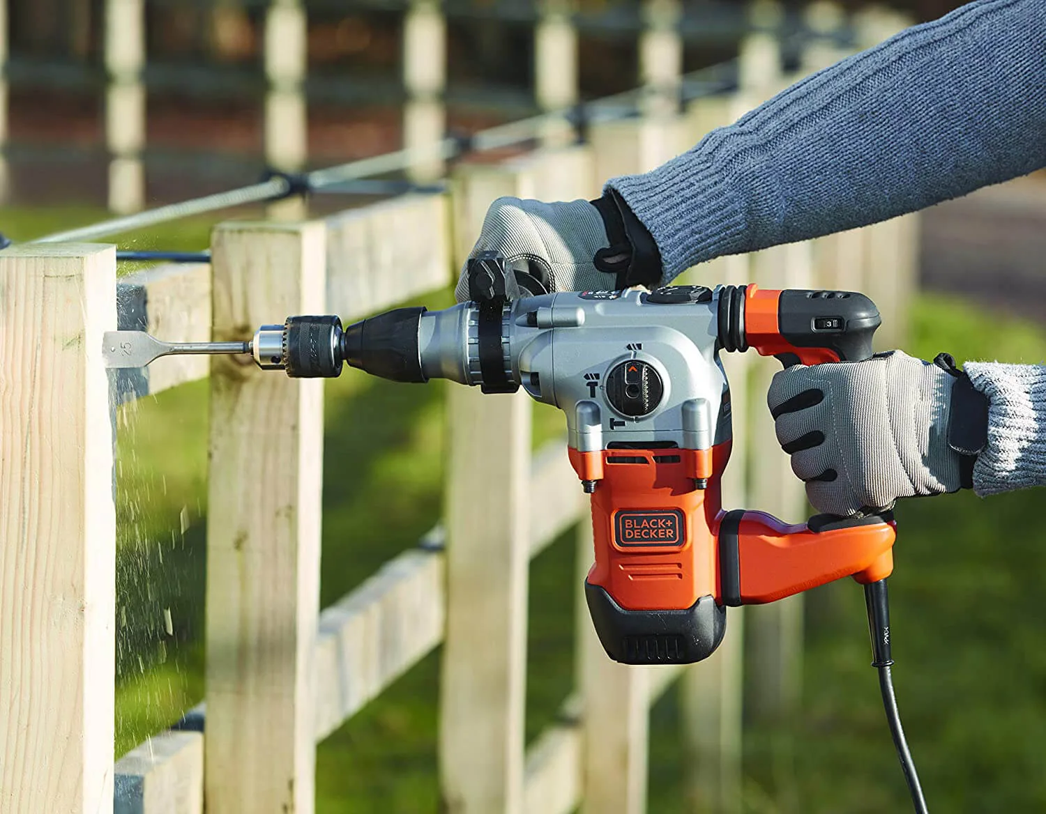 Перфоратор мережевий SDS-Plus BLACK+DECKER BEHS03K