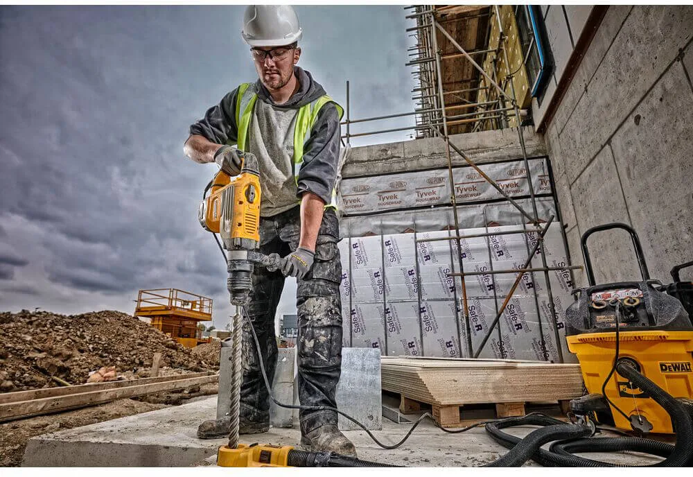 Сетевой перфоратор SDS-MAX DeWALT D25733K