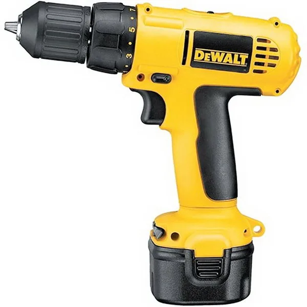 Дрель аккумуляторная DeWalt DC750KA