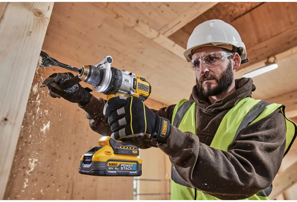 Аккумуляторный бесщеточный ударный дрель-шуруповерт DeWALT DCD1007NT