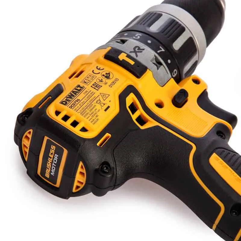 Акумуляторний ударний дриль-шуруповерт DeWalt DCD796D2