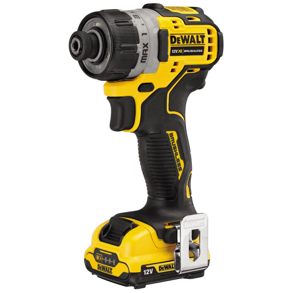 Аккумуляторный безщеточный шуруповерт DeWALT DCF601D2