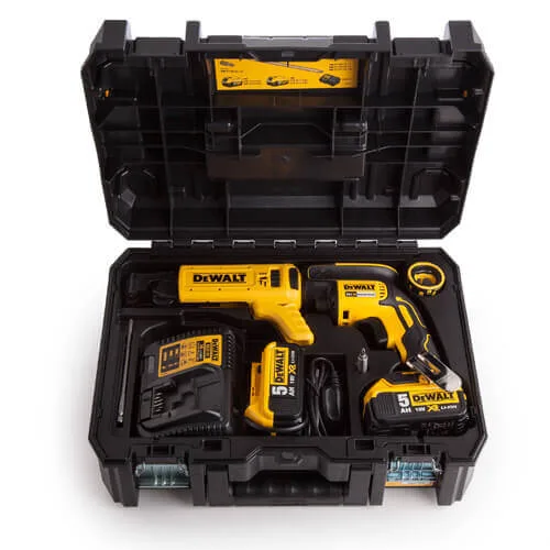 Акумуляторний шуруповерт DeWalt DCF620P2K