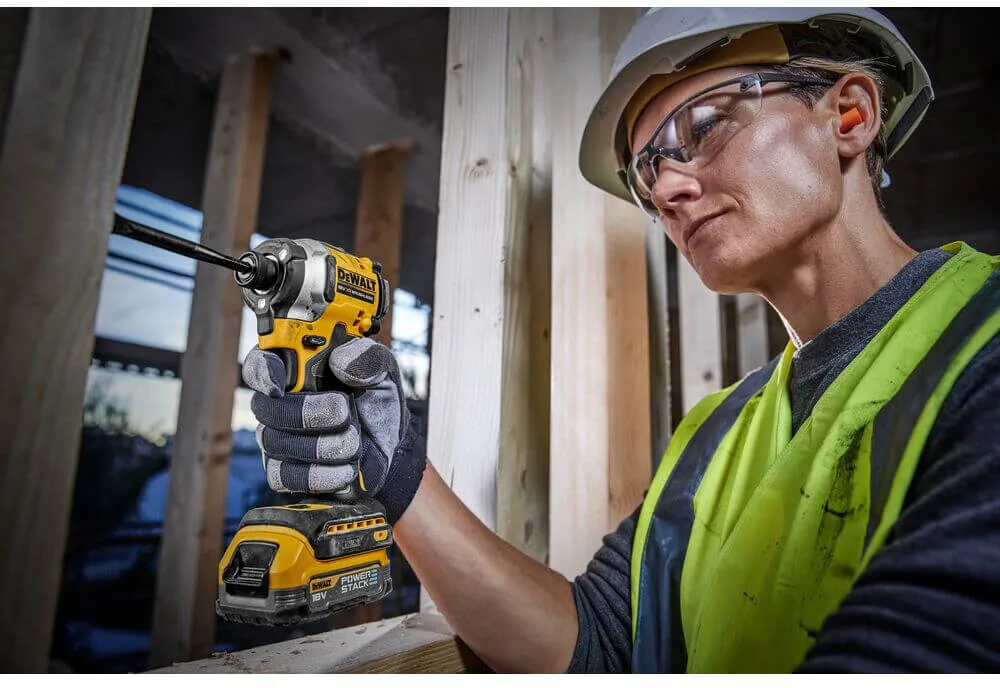 Аккумуляторный ударный безщеточный шуруповерт DeWALT DCF850E2T