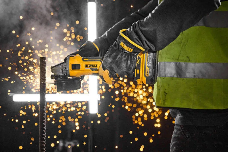Угловая шлифовальная машина - аккумуляторная бесщеточная DeWALT DCG405H2T