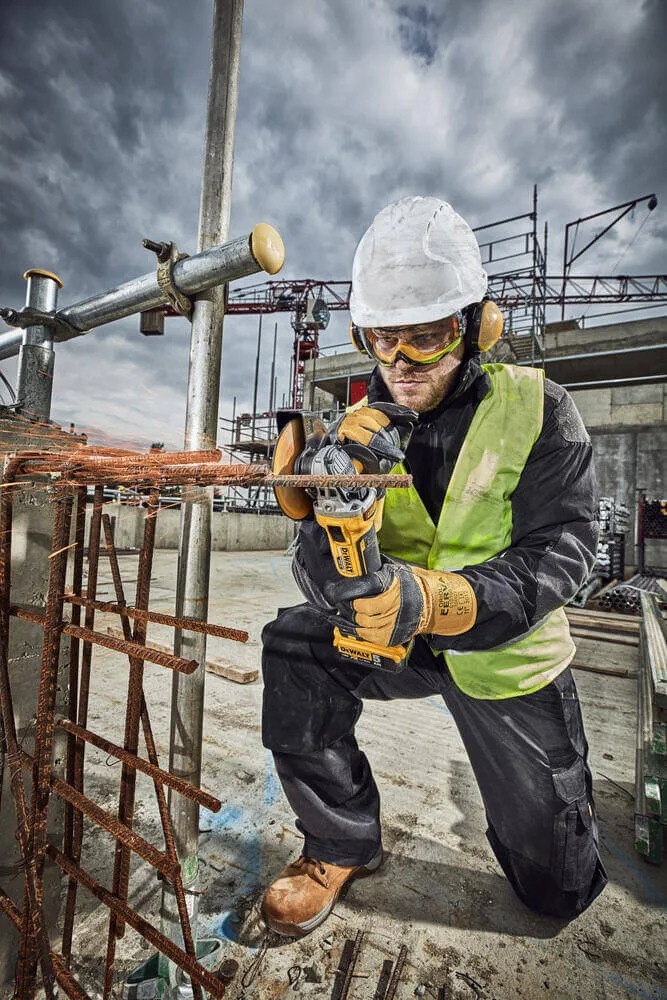 Угловая шлифовальная машина - аккумуляторная бесщеточная DeWALT DCG405P3